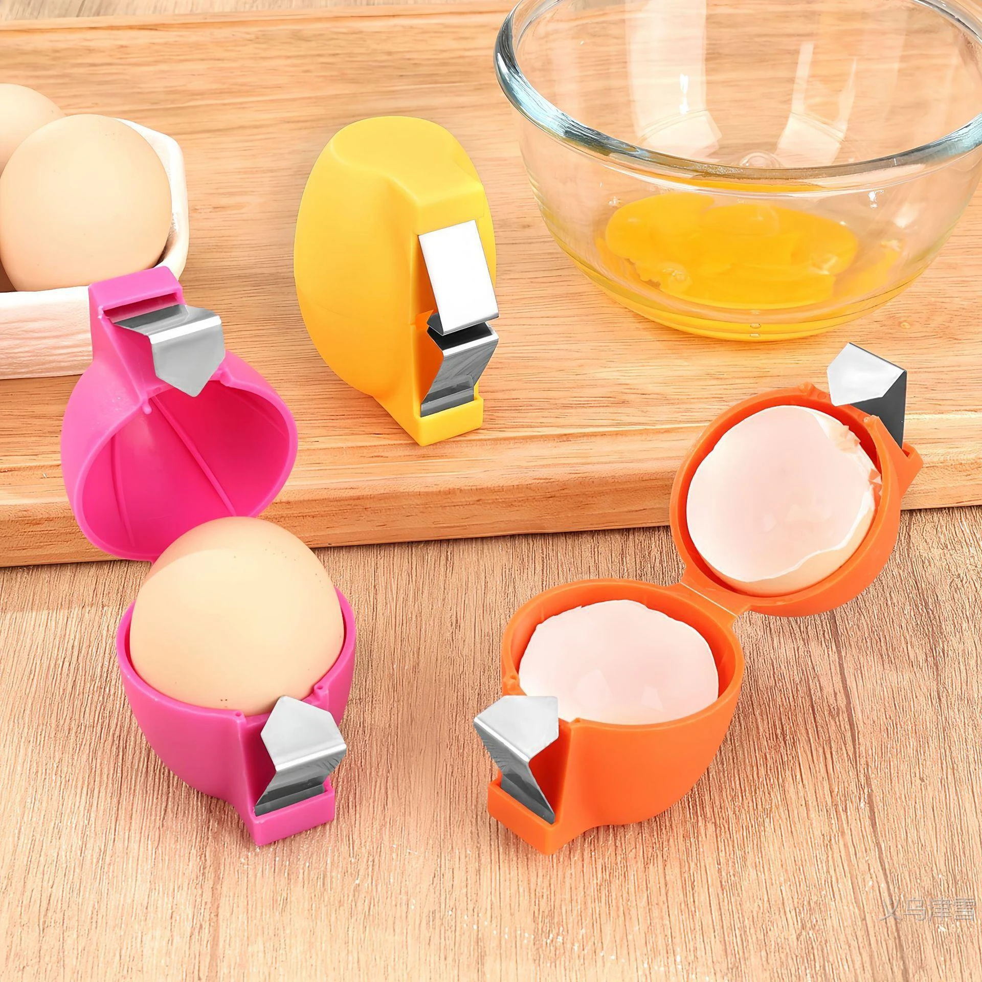 New egg shell opener portable fast egg shelling egg beater
